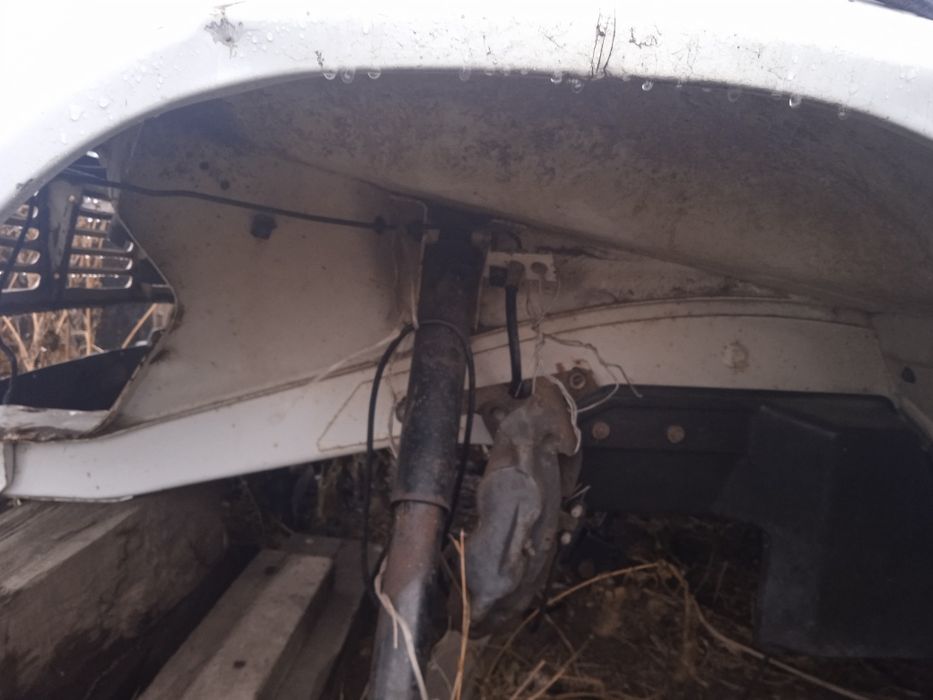 Продам кузов Мерседес 210д