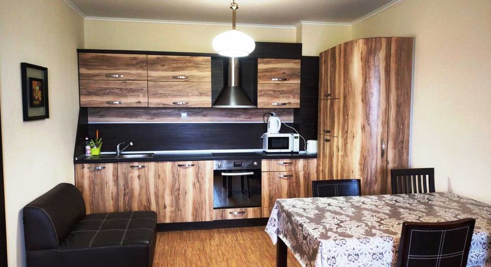 Море през прозореца!