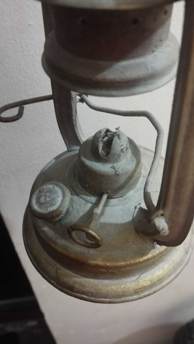 Лампа керосиновая