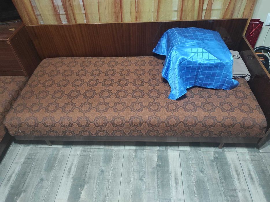 Два матрака с леглата