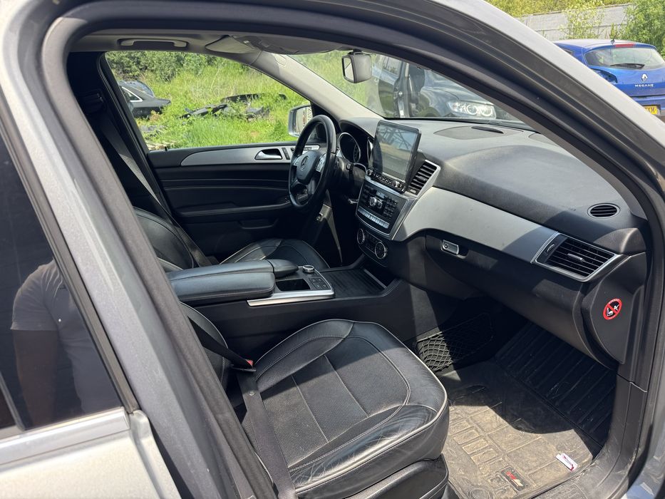 Dezmembrez/Dezmembrari Mercedes ML 350D E6 W166 Europa/Airmatic/Carlig