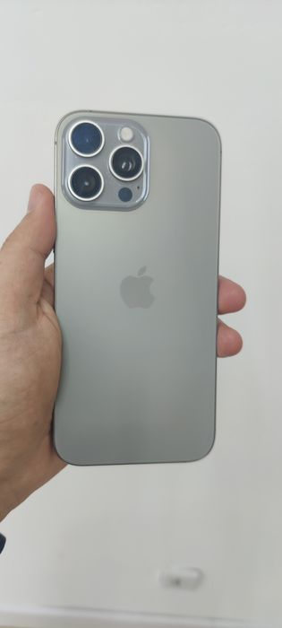 Продам Айфон 16 Pro Max.