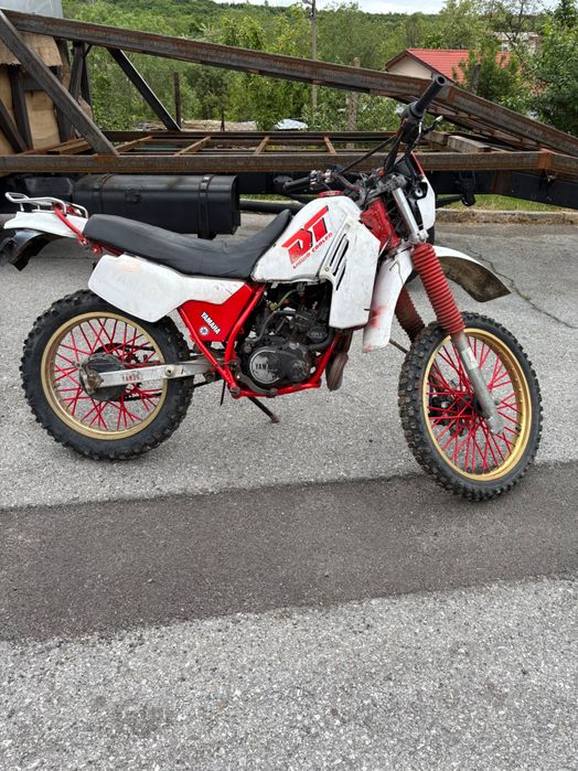Продавам Yamaha DT200R