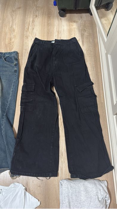 Женскте джинсы, платье, куртки оригинал