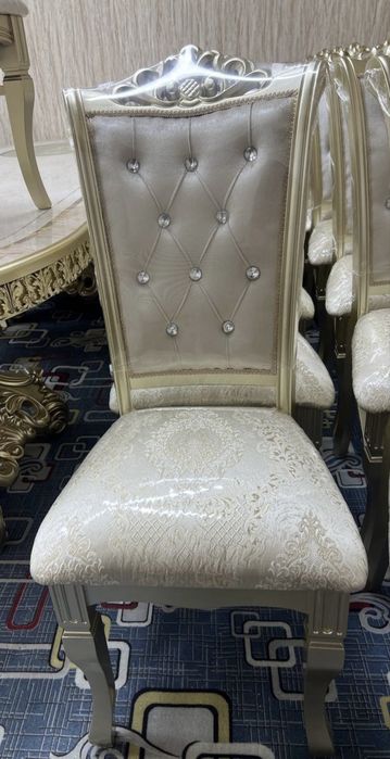 Stol Stullar Qoplama va Sulton madellar