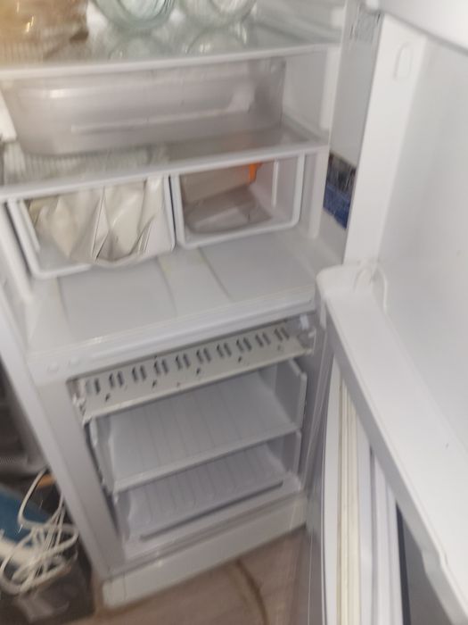 Продам холодильник