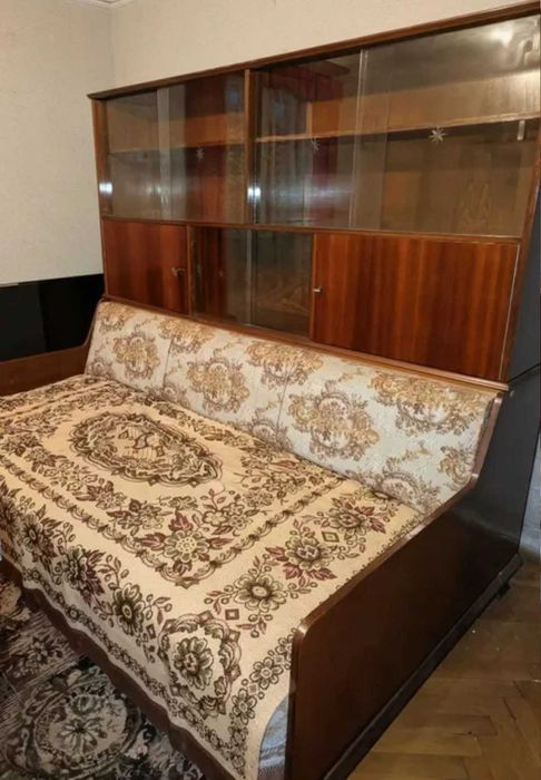 Recamiera extensibila/ canapea cu biblioteca si depozitare, ca noua