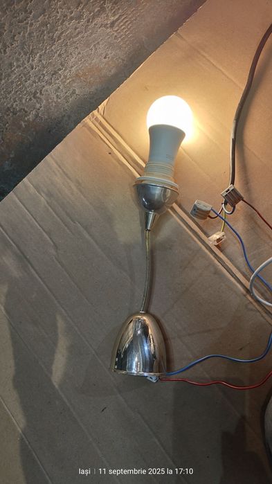 Pendul iluminat cu aspect vintage