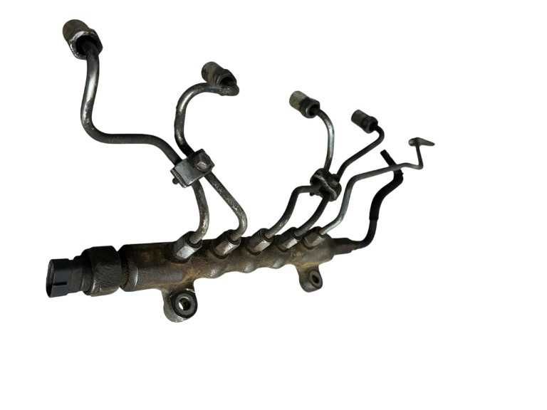 Rampa injectie Toyota RAV 4 2.2 euro 4 cod piesa 3248319