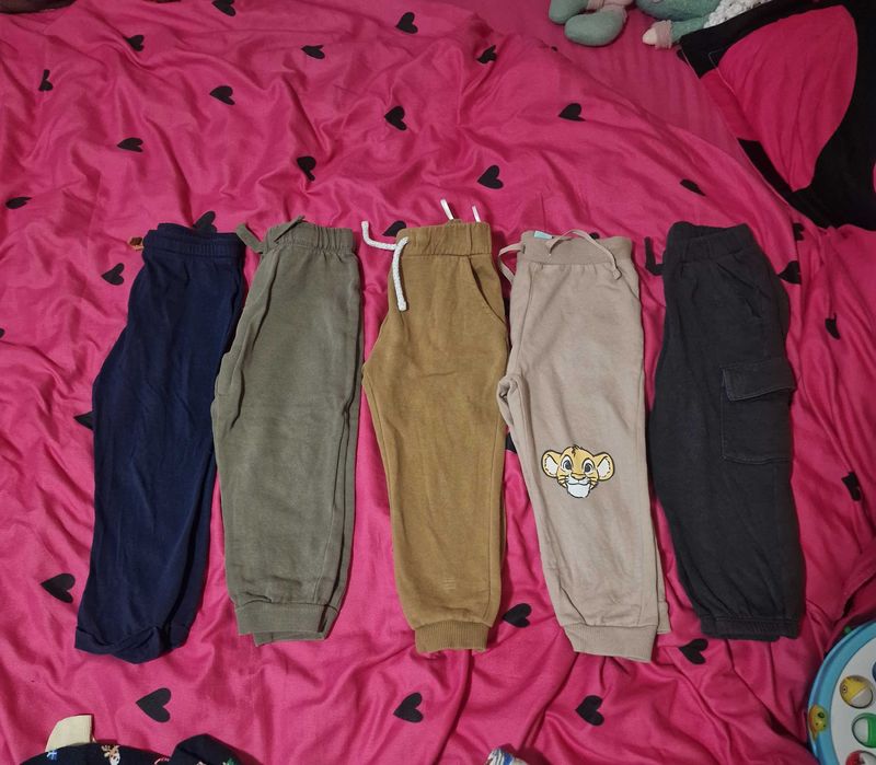 Pantalonii copii marimea 98