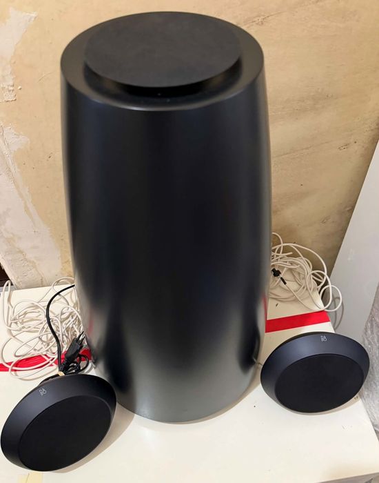 Bang & Olufsen beoplay S8