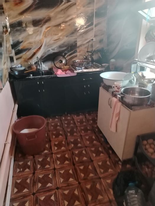 Ozimizzi uy sotiladi dokumentlari joyda muamo yoq suv gaz svet bor keb