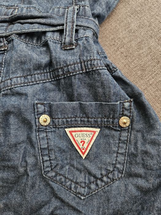 Дрешки за момиче на Guess