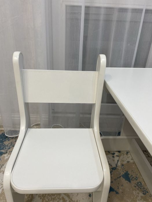 Детская парта со стульчиком