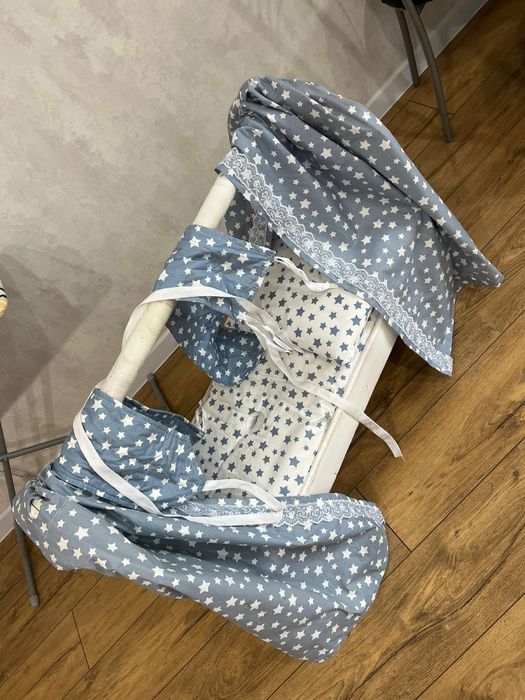 Продам бесык с комплектом