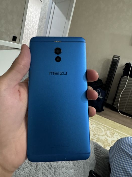 айфон 8+, мейзу М6 note и айпад