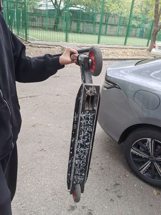 Трюковой самокат