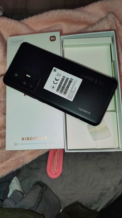 Vând Xiaomi 12T  .