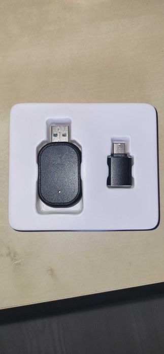 Adaptor wireless CarPlay și adaptor wireless Android Auto Plug & Play