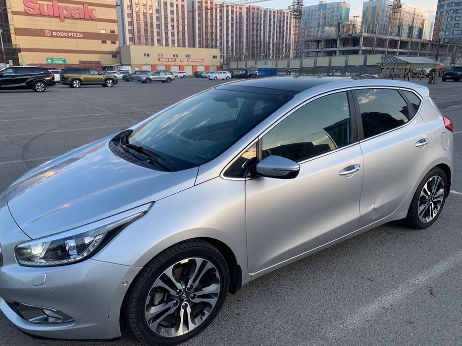 Продам автомобиль Kia Cee’d