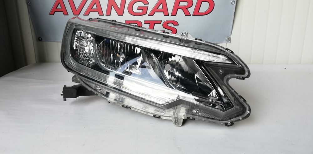 Десен фар Honda CR-V 4 facelift