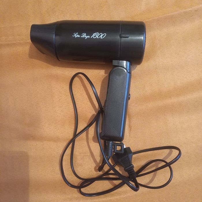 Продаю фен для сушки волос