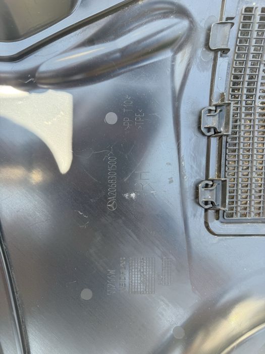 Mercedes-Benz C W206 A2068301500