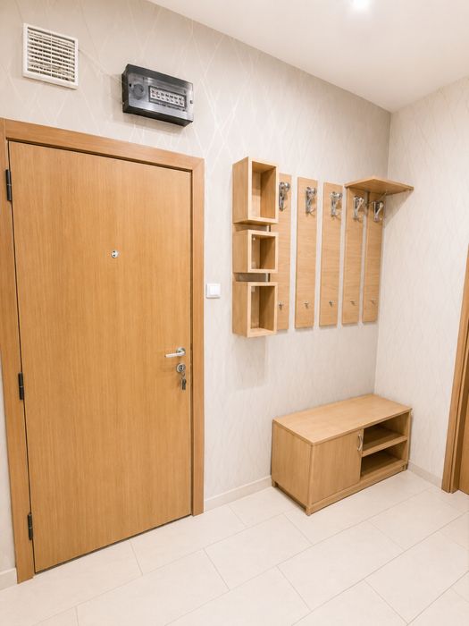 Дава се под наем Двустаен апартамент в Пловдив, Кършияка - 70 кв.м за 330 € - Снимка #2