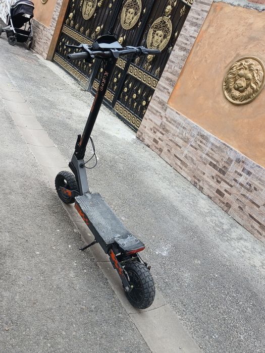 Vând trotinetă kukirin g2 2024