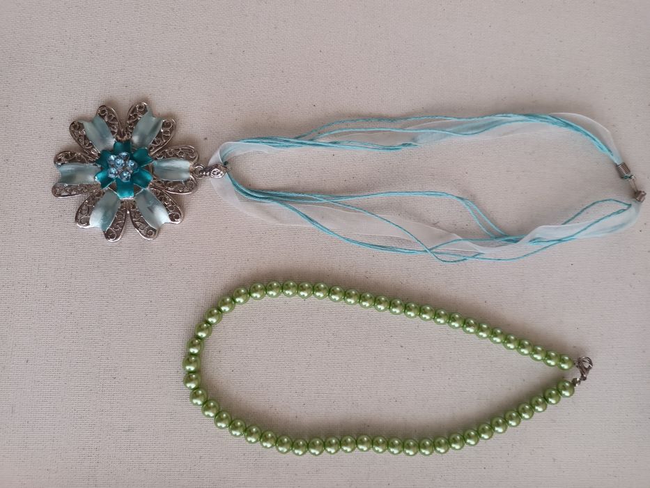 НОВИ  обеци, гривни и колиета 2.5 евро за брой, Спиди/лично предаване