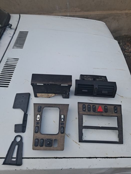 мерс 210 для салон мелочи продаётся