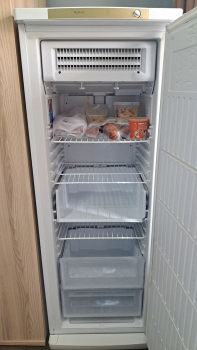 Морозильная камера Indesit