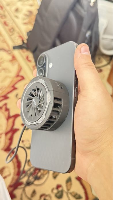 Зарядка с кулером охлаждения Wirelless Benks