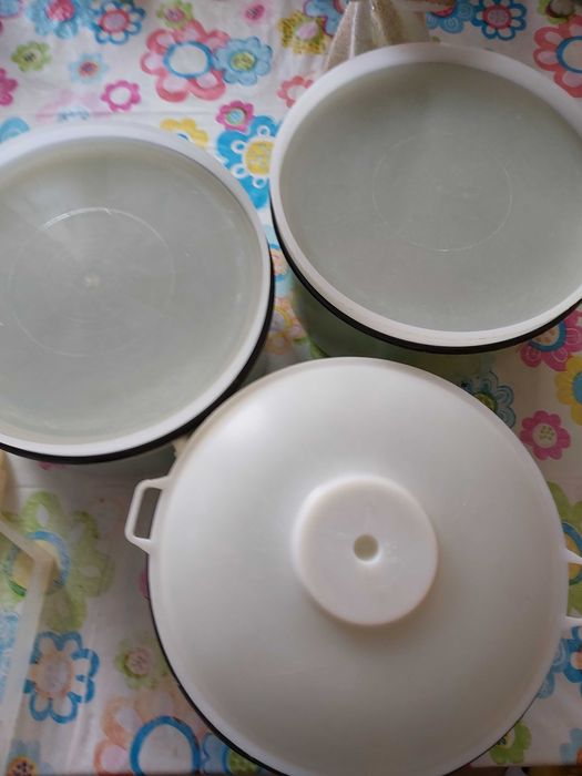 Съдове/баки за храна