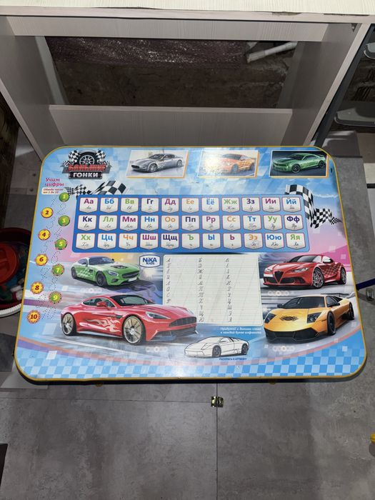 Детский стол со стулом