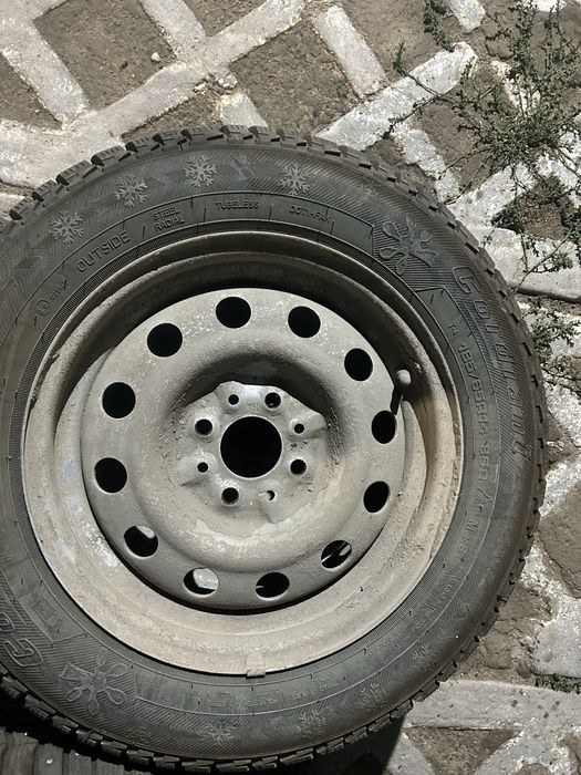 Продам Зимные Шины 186/65 R14