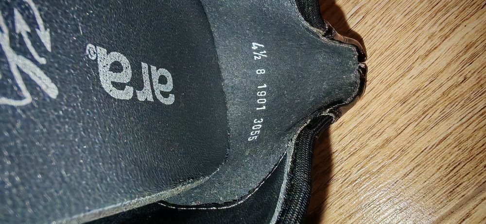 Pantofi ARA din piele