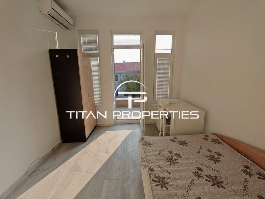 Дава се под наем Етаж от къща в Пловдив, Център - 130 кв.м за 500 € - Снимка #5