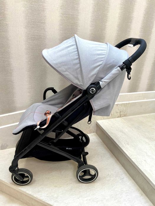 Продавам детска количка Cybex Beezy