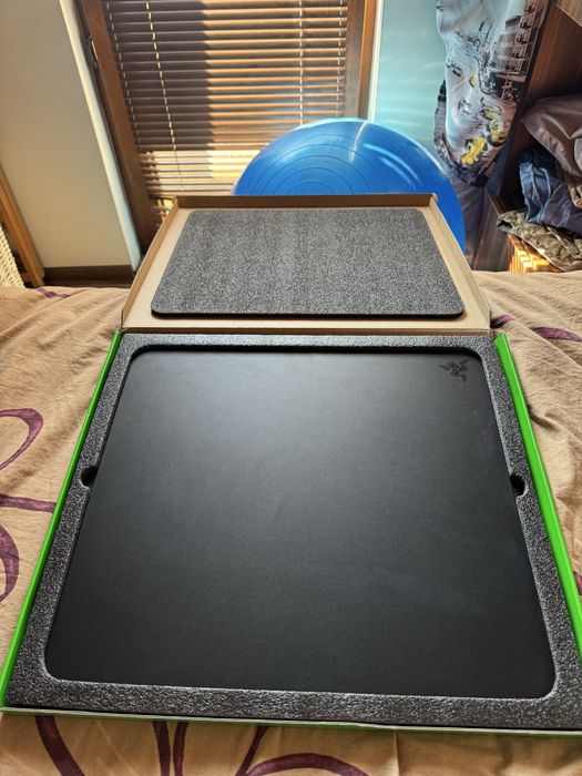 Razer Atlas Tempered Glass Gaming Mouse Mat