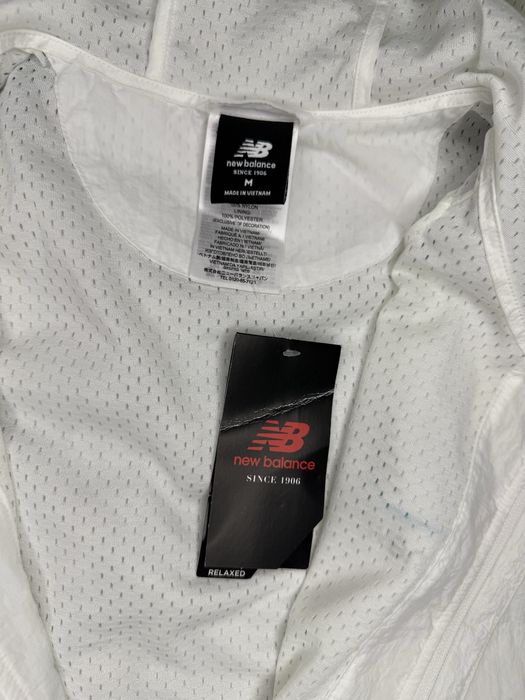 Дамска ветровка New Balance Reflective Trims - размер M