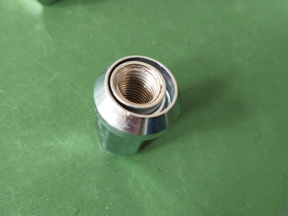 Piulite variabile + - 2 mm saiba reglabila M12 1,5 Ford Volvo Toyota