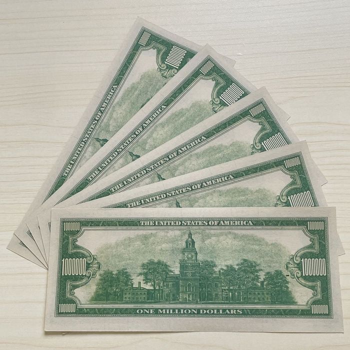 Денежные подарки на день рождения для девушек