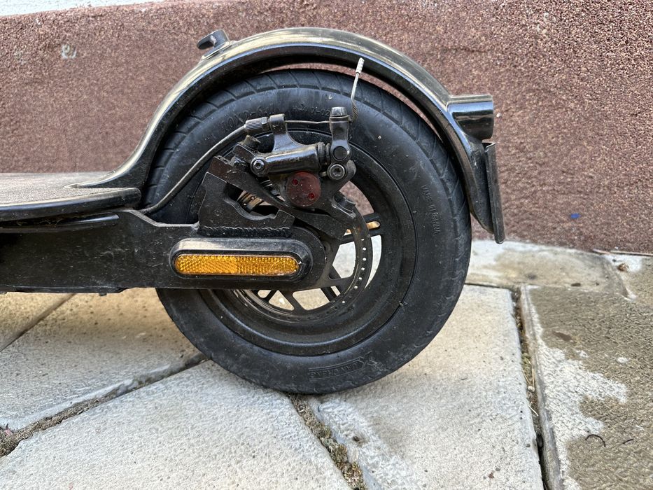 Vand sau schimb trotineta Xiaomi mi pro 2