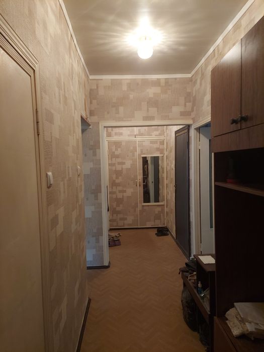 Продаётся 2х+ ком.кв(Авиасозлар 1)