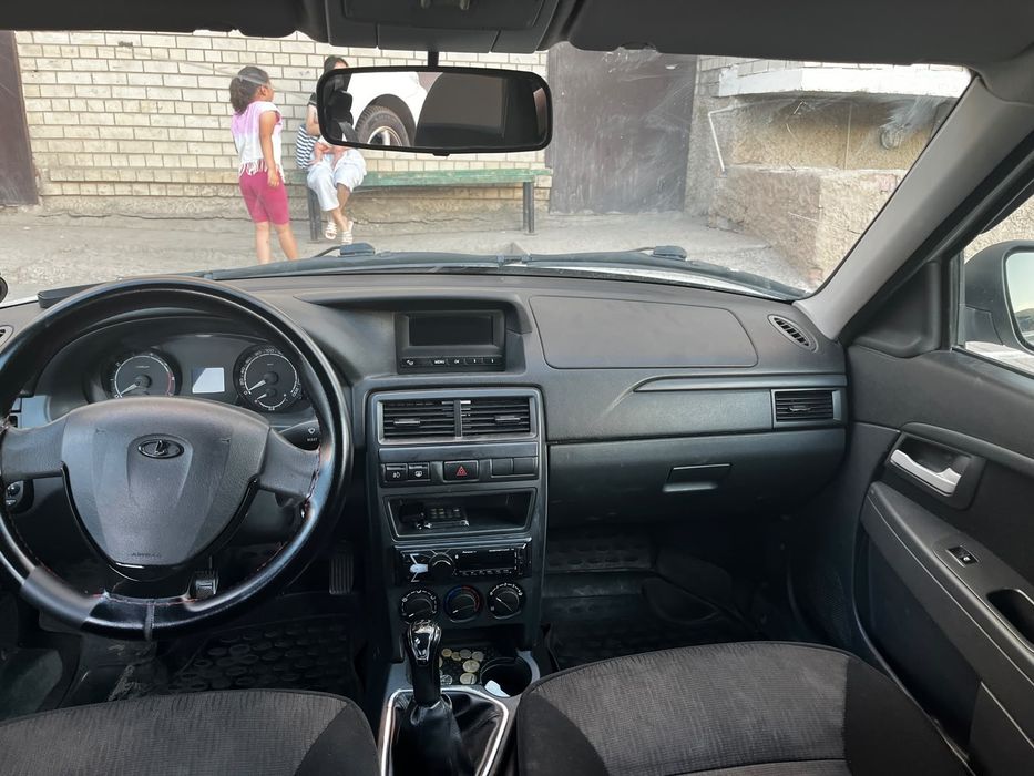 Продам Lada priopa  2