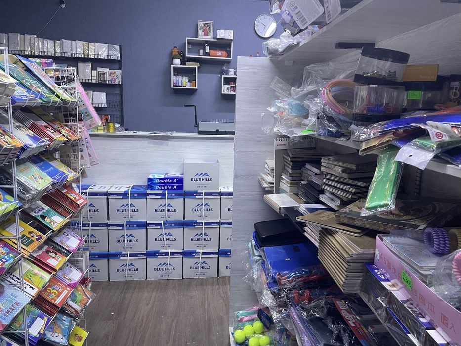 Канцтовар магазин сотилади