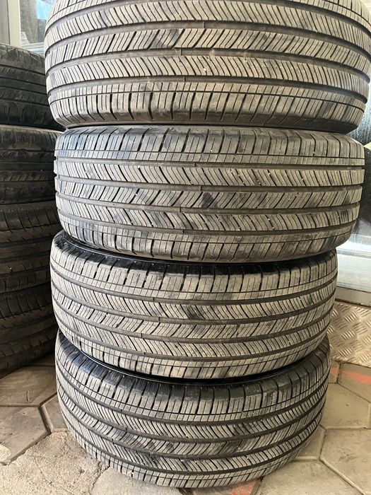 шины 235/50/20 Michelin