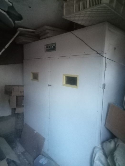 Инкубатор сотилади