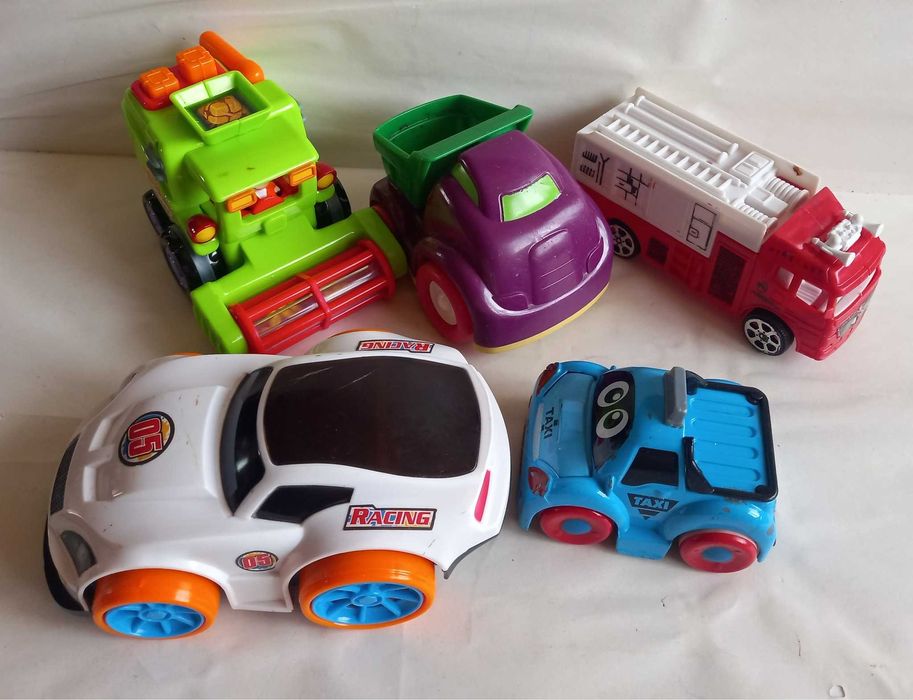 lot SH mașinuțe pentru copii mici, stare bună, funcționale